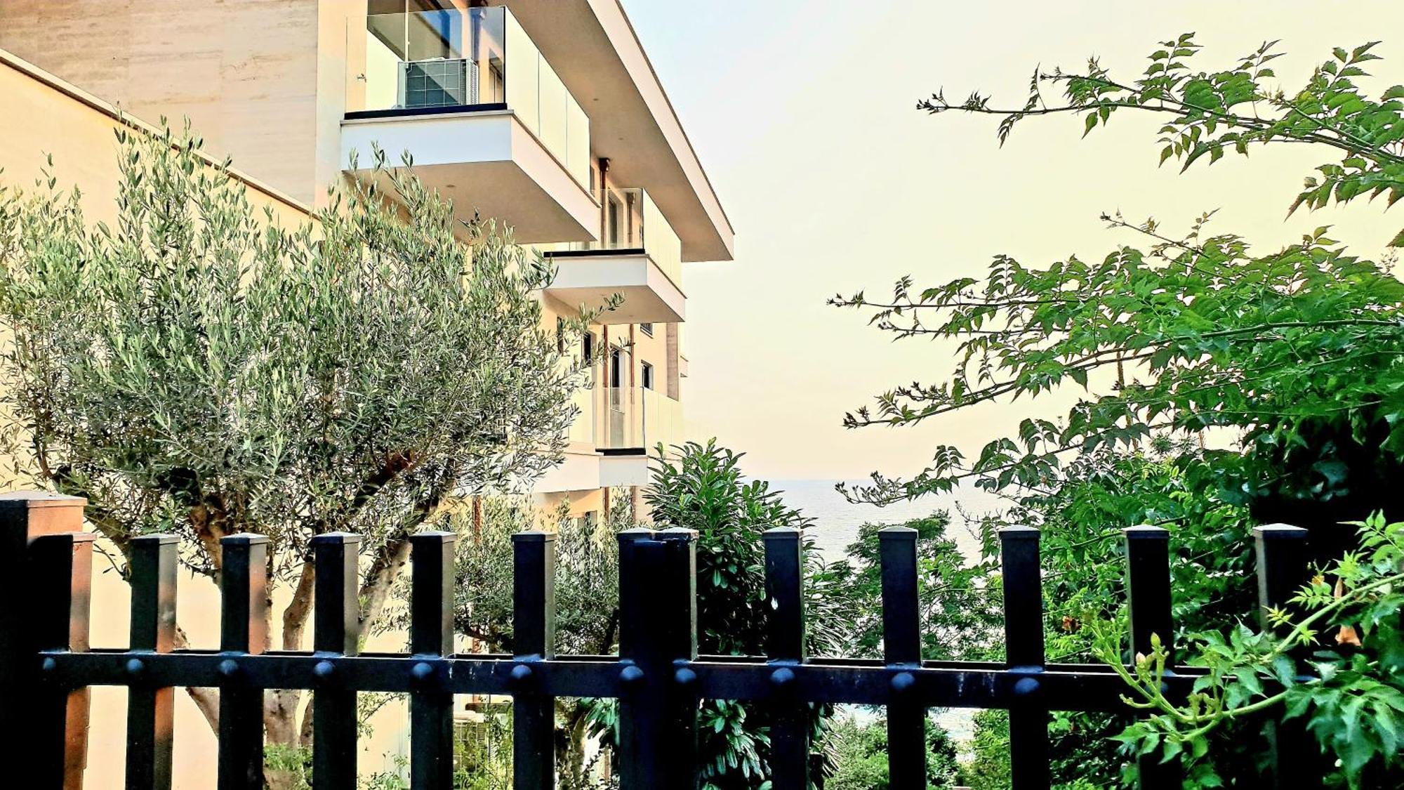 2F Saranda Apartment Eksteriør billede